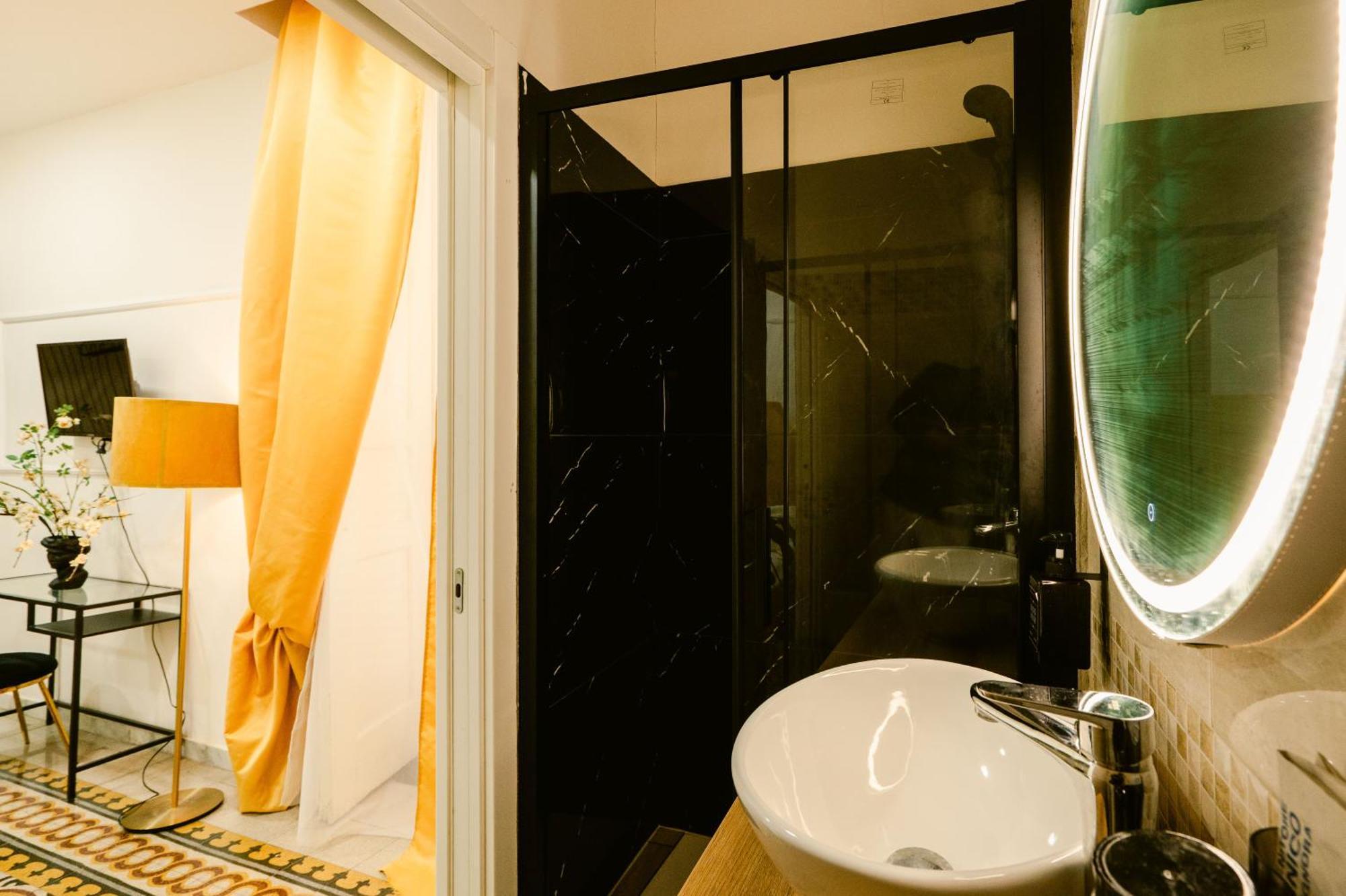 Random B&B Napoli Oda fotoğraf